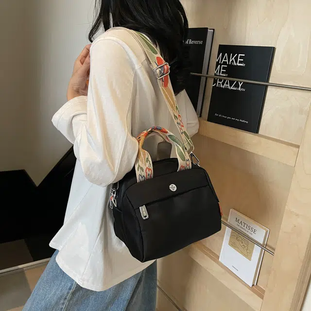 泰迪珍藏 休闲时尚百搭通勤 布 单肩斜挎手提包 常规 女款 多色