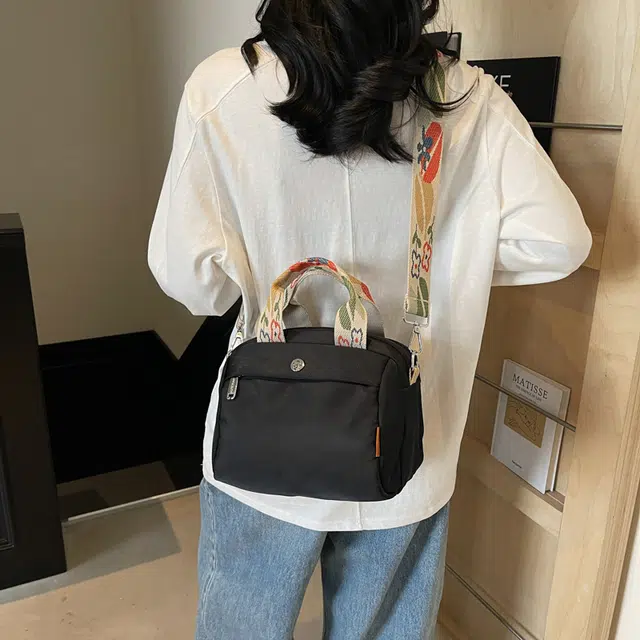 泰迪珍藏 休闲时尚百搭通勤 布 单肩斜挎手提包 常规 女款 多色