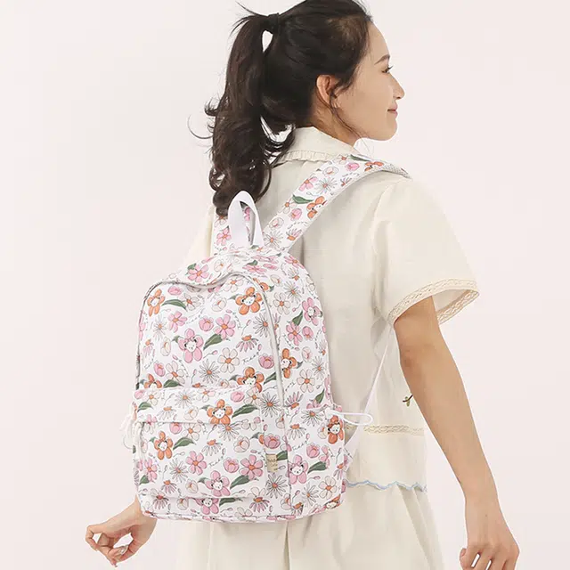 泰迪珍藏 清新韩版日系碎花校园休闲 尼龙 双肩包 常规 女款 白色