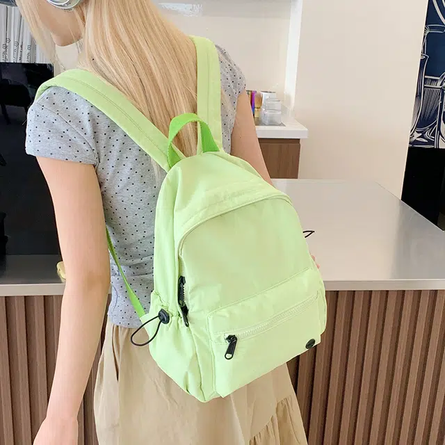 泰迪珍藏 时尚潮流纯色设计 尼龙布 书包背包双肩包 女款 多色