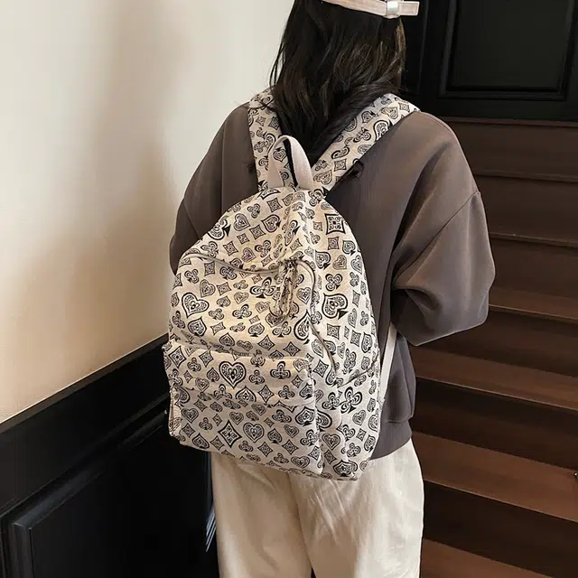 泰迪珍藏 爱心印花大学生轻便日系高中学生校园 布 双肩包 女款 多色