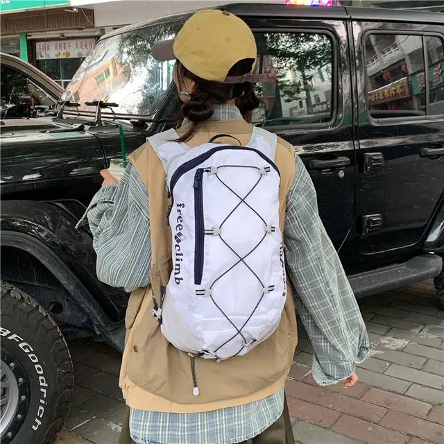 泰迪珍藏 韩国轻便徒步旅行登山运动背包书包大容量双背包户外包  牛津布白色/黑色  男女同款情侣款