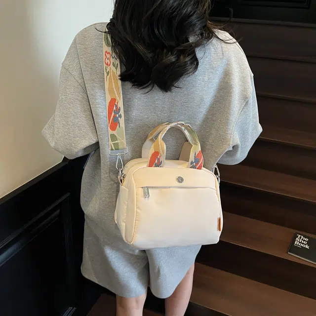 泰迪珍藏 休闲时尚百搭通勤 布 单肩斜挎手提包 常规 女款 多色