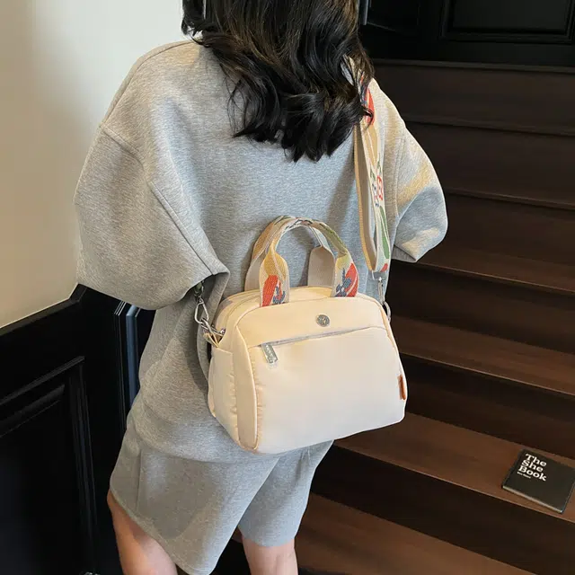 泰迪珍藏 休闲时尚百搭通勤 布 单肩斜挎手提包 常规 女款 多色