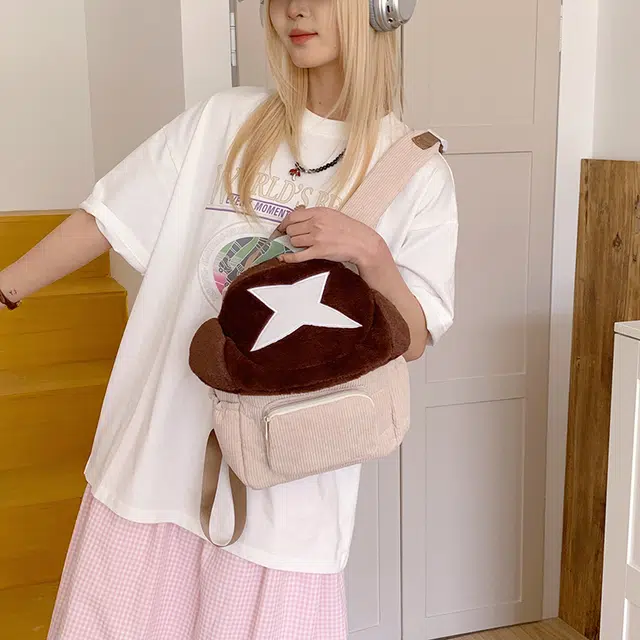 泰迪珍藏 创意搞怪毛绒蘑菇韩版潮时尚小清新 绒毛 双肩包 女款 咖啡色