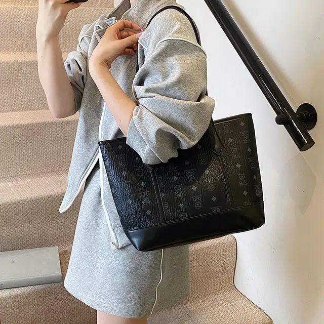 PU Tote