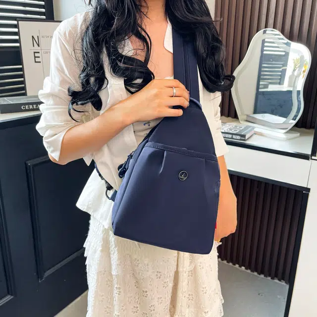 泰迪珍藏 日常通勤 尼龙 胸包 常规 女款 多色
