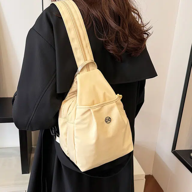 泰迪珍藏 日常通勤两用斜挎包多层多口袋 水洗布 胸包双肩包 女款 多色