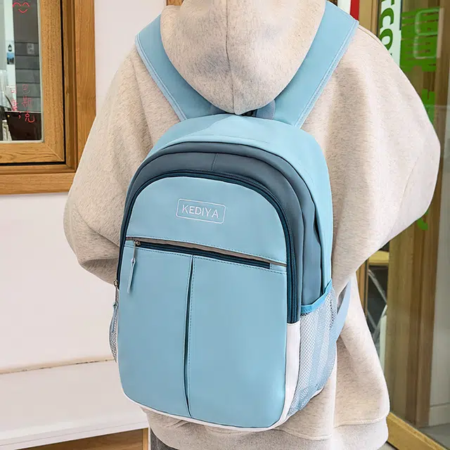 泰迪珍藏 拼色小清新高颜值轻便简约运动旅行背包 尼龙 双肩包 常规 女款 多色