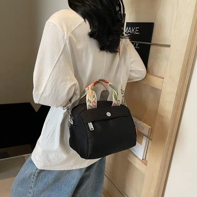 泰迪珍藏 休闲时尚百搭通勤 布 单肩斜挎手提包 常规 女款 多色