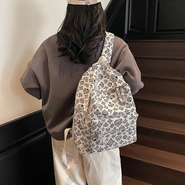 泰迪珍藏 爱心印花大学生轻便日系高中学生校园 布 双肩包 女款 多色