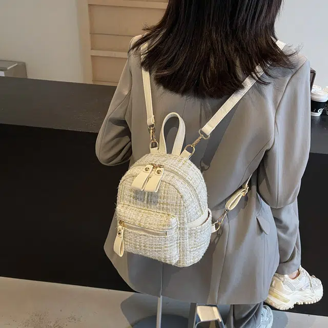 泰迪珍藏 小巧精致金丝呢子小香风时尚百搭简约 布 双肩包 女款 白色/黑色