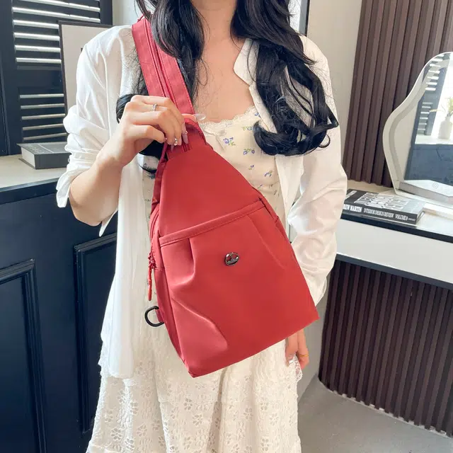 泰迪珍藏 日常通勤 尼龙 胸包 常规 女款 多色