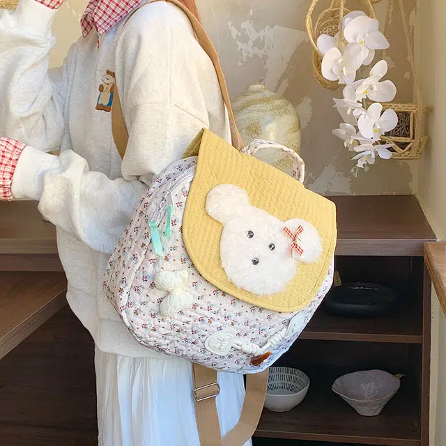 泰迪珍藏 日系碎花卡通小狗通勤 尼龙布 双肩包 常规 女款 白色