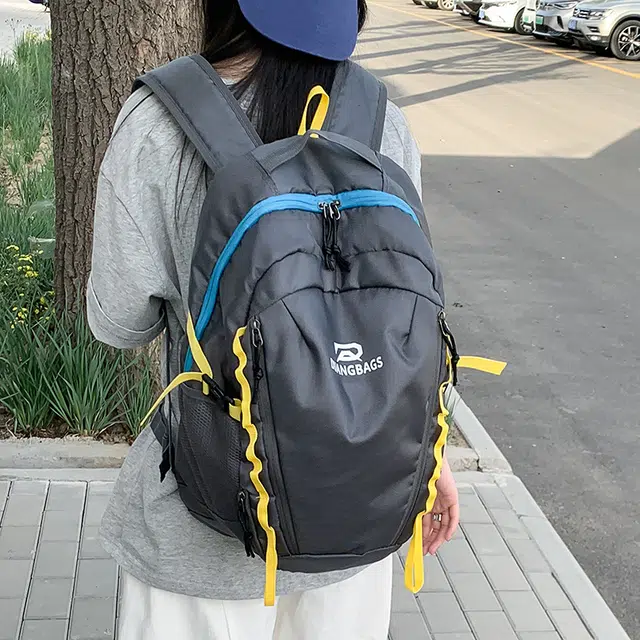 泰迪珍藏 轻便背包大容量旅行初中生高中大学生登山书包 牛津布 双肩包 男女同款情侣款 米白色/深灰色/黑色