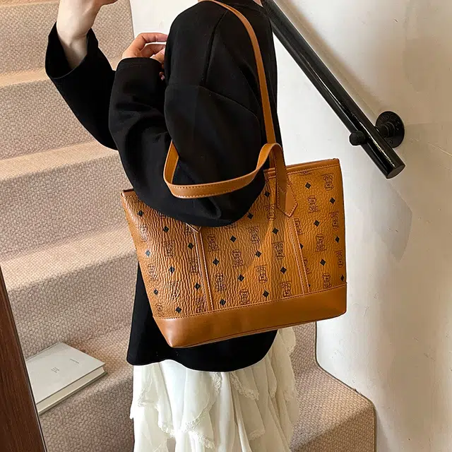 PU Tote