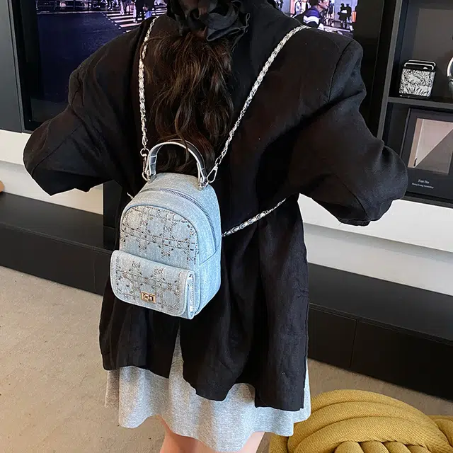 泰迪珍藏 简约百搭链条轻便 牛仔布 双肩包 女款 多色