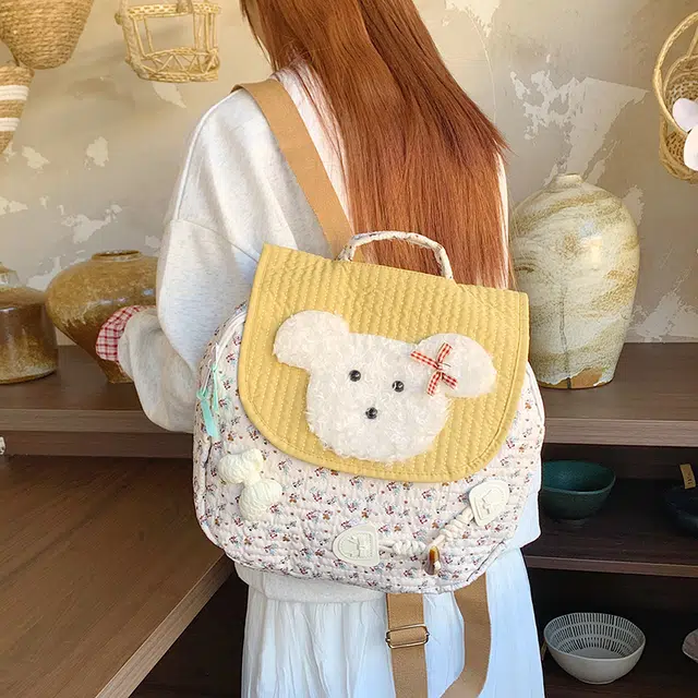 泰迪珍藏 日系碎花卡通小狗通勤 尼龙布 双肩包 常规 女款 白色