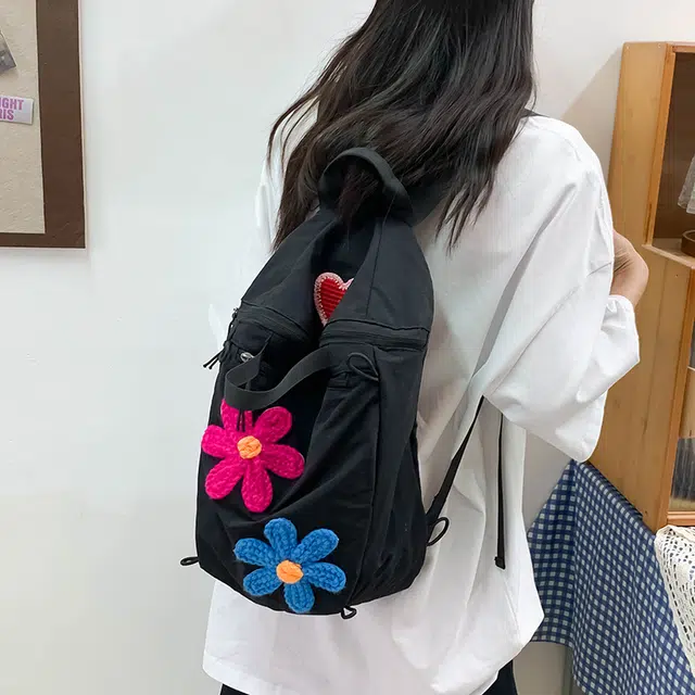 泰迪珍藏 轻便简约百搭花朵学生 尼龙 书包背包双肩包 女款 黑色
