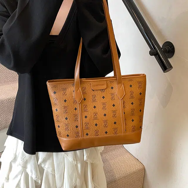 PU Tote