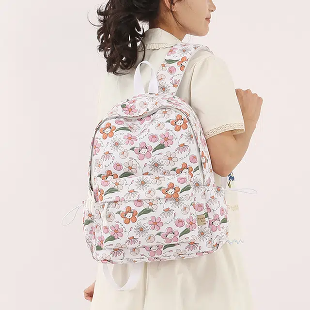 泰迪珍藏 清新韩版日系碎花校园休闲 尼龙 双肩包 常规 女款 白色