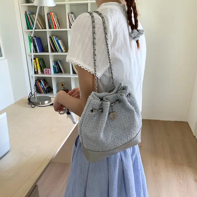 泰迪珍藏 链条双背包休闲小众设计学生上课书包高颜值旅游背包 毛呢 水桶包双肩包 女款 多色