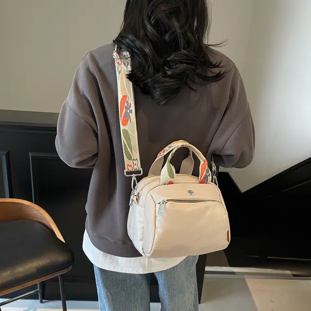 泰迪珍藏 休闲时尚百搭通勤 布 单肩斜挎手提包 常规 女款 多色