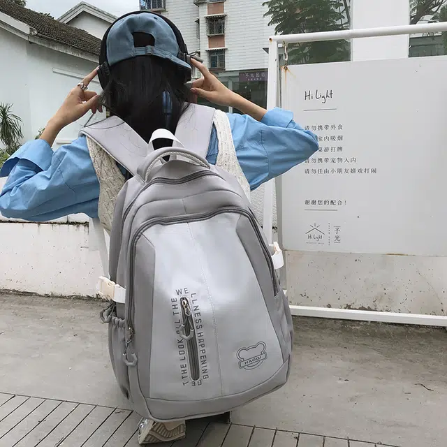 泰迪珍藏 日系高颜值书包大容量轻便背包电脑包 尼龙 双肩包 常规 女款 多色