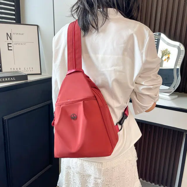 泰迪珍藏 日常通勤 尼龙 胸包 常规 女款 多色