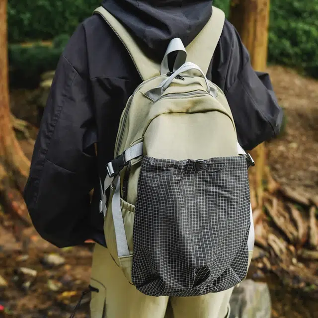 泰迪珍藏 时尚简约旅行外出轻便 尼龙 双肩包 男女同款情侣款 多色