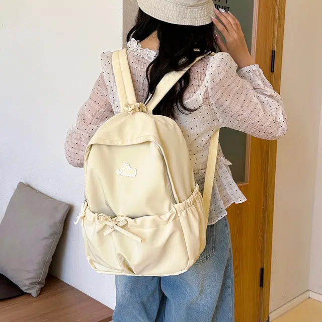 泰迪珍藏 抽绳设计小众休闲皱褶中大学生百搭书包旅游大容量背包 尼龙 双肩包 女款 黄色/天蓝色/粉红色/白色/黑色