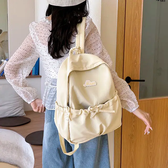 泰迪珍藏 抽绳设计小众休闲皱褶中大学生百搭书包旅游大容量背包 尼龙 双肩包 女款 黄色/天蓝色/粉红色/白色/黑色