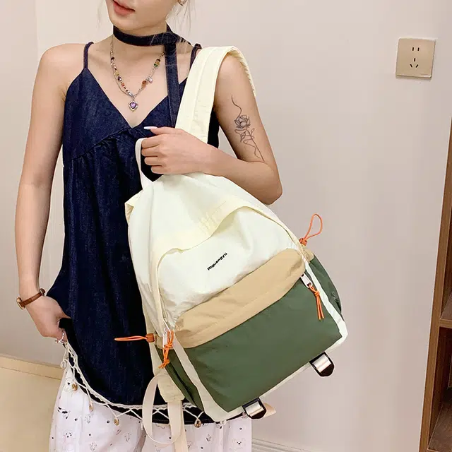泰迪珍藏 撞色轻便百搭 尼龙布 双肩包 常规 女款 多色