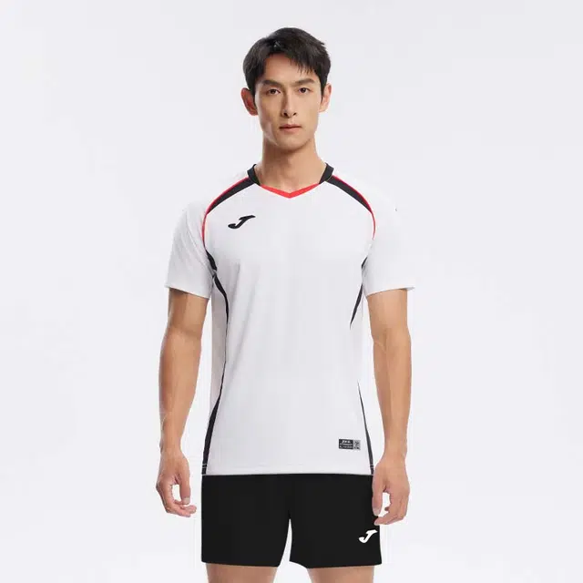 JOMA V