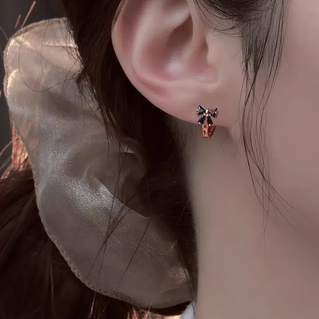 梦特娇 韩系复古百搭璀璨锆石蝴蝶结耳环 女款