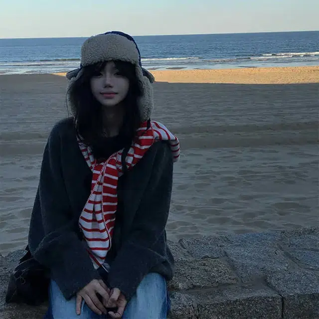 梦特娇 冬季户外骑行滑雪护耳毛绒拼接保暖 腈纶 雷锋帽 男女同款情侣款