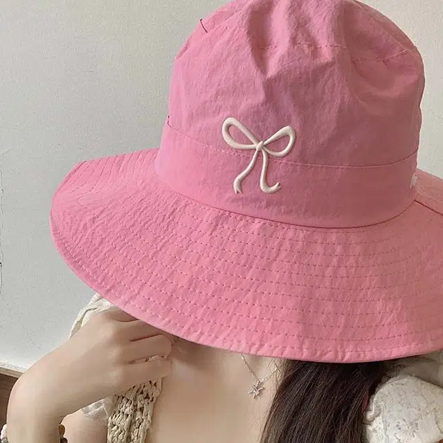 梦特娇 甜美蝴蝶结刺绣户外大檐防晒 聚酯纤维 渔夫帽 女款