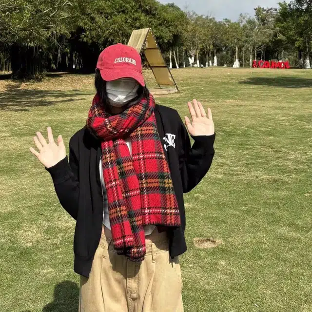 梦特娇 秋冬日系格纹拼接保暖加大加厚包边 腈纶 绒线围巾 男女同款情侣款