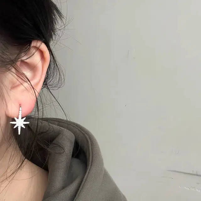 梦特娇 气质八芒星微镶电镀唯美 耳环 女