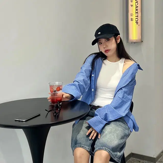 梦特娇 北极熊刺绣大弯檐显脸小中性 棉 鸭舌帽 男女同款情侣款