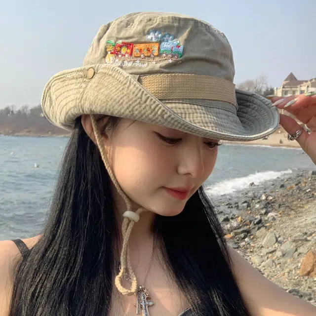 梦特娇 小火车刺绣水洗做旧春夏遮阳防晒 棉 渔夫帽 男女同款情侣款