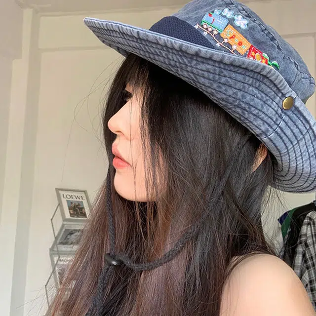 梦特娇 小火车刺绣水洗做旧春夏遮阳防晒 棉 渔夫帽 男女同款情侣款