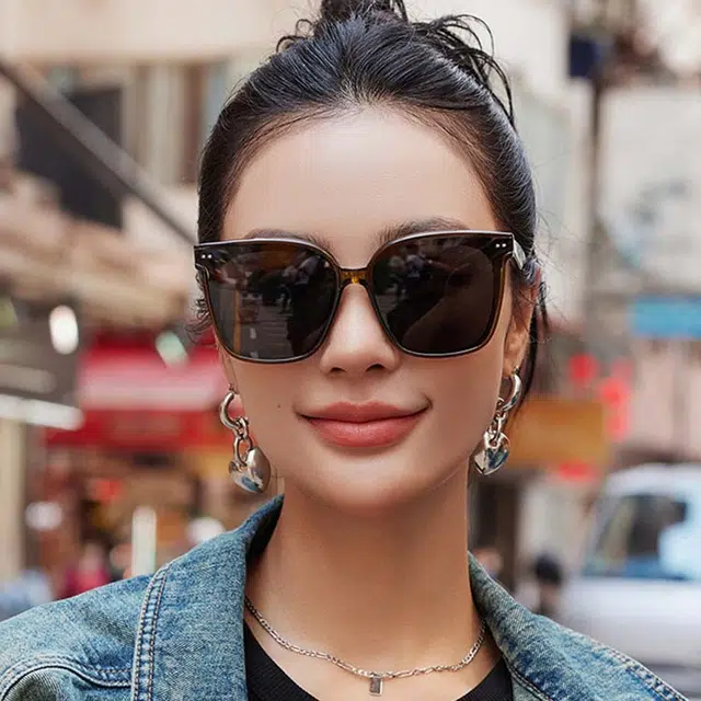梦特娇 简约设计时尚轻奢户外偏光 防紫外线 方形 太阳眼镜 男女同款情侣款