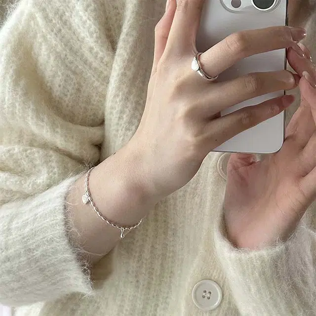 S925