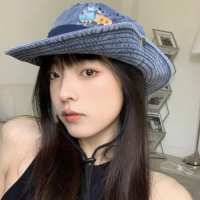梦特娇 小火车刺绣水洗做旧春夏遮阳防晒 棉 渔夫帽 男女同款情侣款