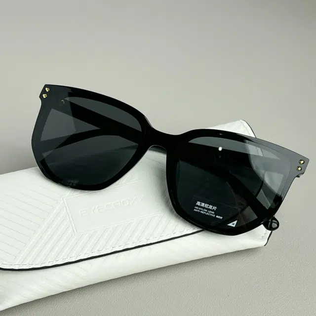EYECROXX