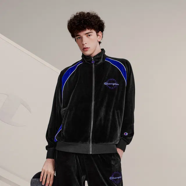 Champion FW23 Action Style
