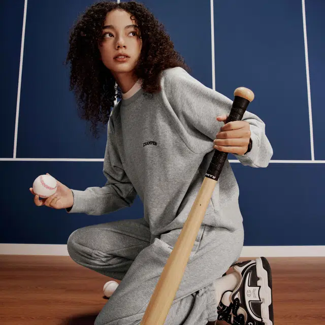 Champion WOMEN'S CASUAL SS24 Logo