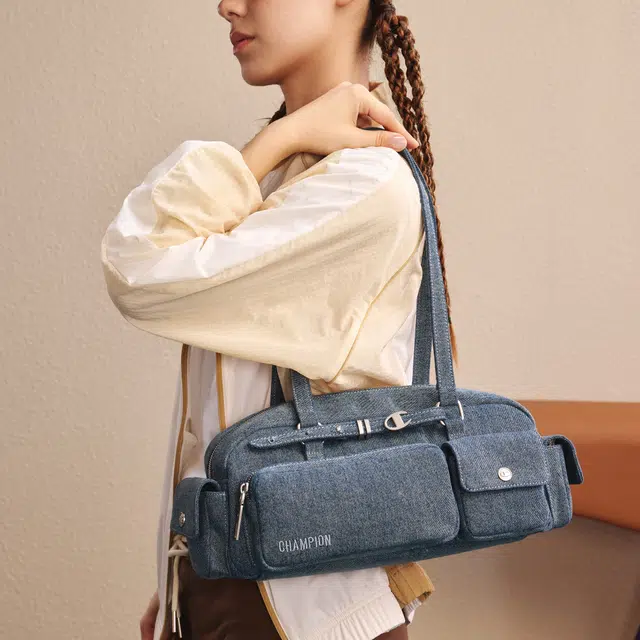 Champion Multi-pocket Baguette Bag SS25