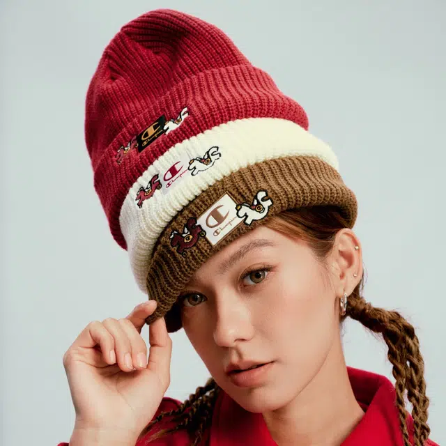Champion Box Script Beanie Horse SS26